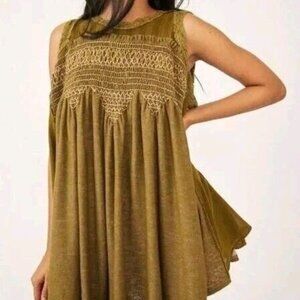 Free People Sea Breeze Smocked Tunic Sleeveless Green Womens XS EUC